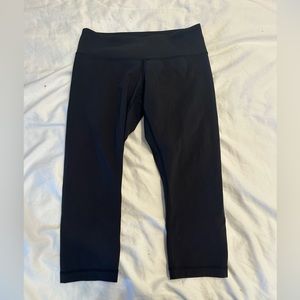 Lululemon Cropped Pant, Size 6, low rise